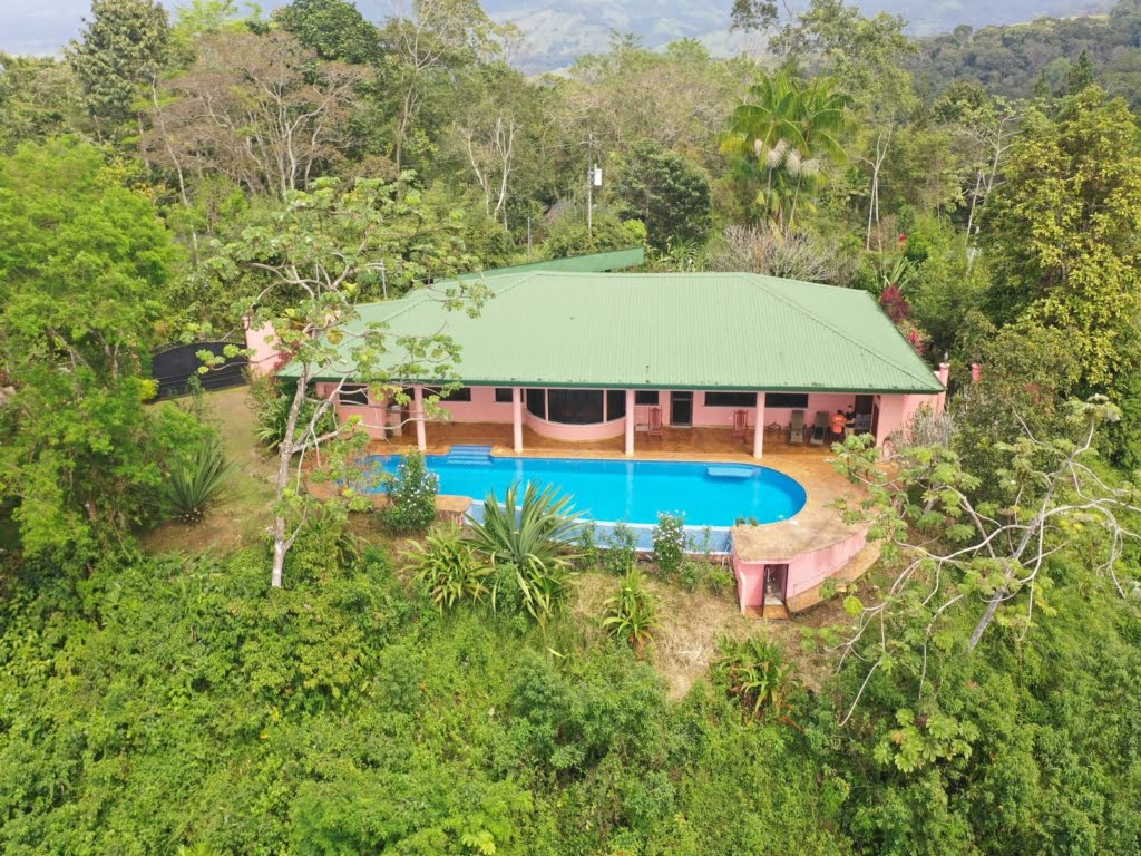 Costa Rica real estate in the Cacao Ridge of Platanillo