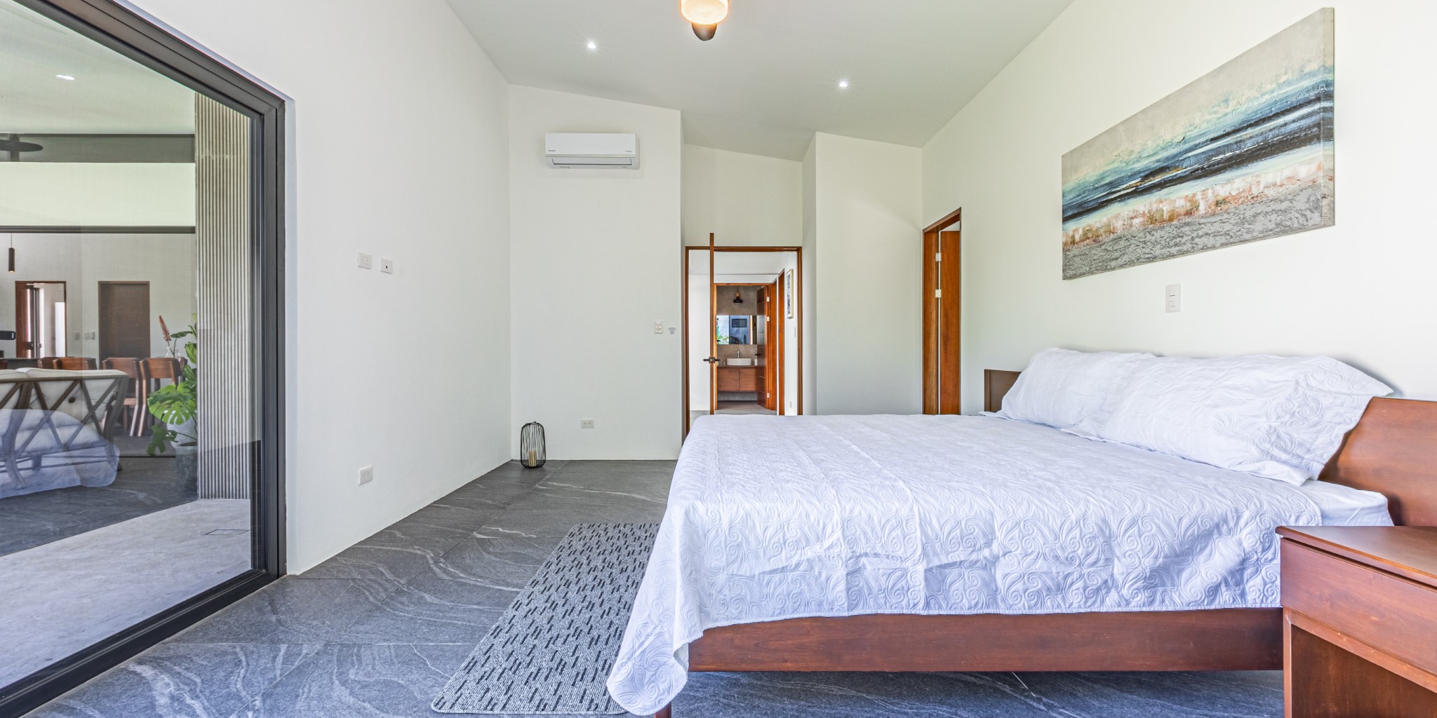 Stylish Brand New 3Bedroom Villa with Gated & Fenced Yard in Uvita